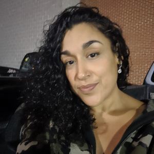 Meet your Posher, Monique